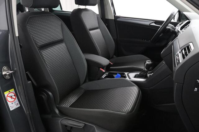 Volkswagen TIGUAN 1.4 TSI 245pk DSG eHybrid Active | SoH 98,9% | Trekhaak 1800kg. | Virtual Cockpit | Camera | Stoelverwarming |