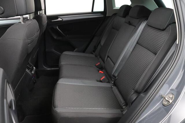 Volkswagen TIGUAN 1.4 TSI 245pk DSG eHybrid Active | SoH 98,9% | Trekhaak 1800kg. | Virtual Cockpit | Camera | Stoelverwarming |