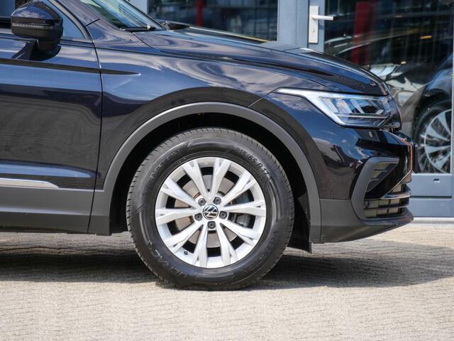 Volkswagen TIGUAN 1.5 TSI 150PK Automaat Life | NAVIGATIE | CRUISE CONTROL | CARPLAY |