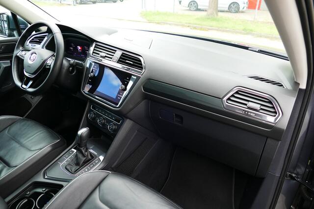 Volkswagen TIGUAN Allspace 1.5 TSI Highline Business R-Line 7-Pers. Panodak, Leer, Camera, 19"LMV, Haak 1800kg
