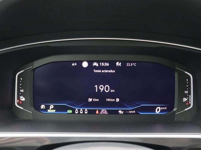 Volkswagen TIGUAN 1.4 TSI eHybrid R-Line Business SOH 93%, Black style, Trekhaak, Dodehoek detectie, Stoel & Stuurverwarming, Keyless, Matrix led