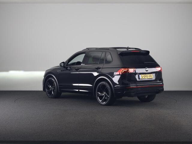 Volkswagen TIGUAN 1.5 TSI R-Line Business+ 150pk Automaat (DSG) | Navigatie | Panoramadak | Trekhaak (Zwenkbaar) | Parkeersensoren (Park assist) | Achteruitrijcamera | Achterklep Electrise | Black optie pakket |