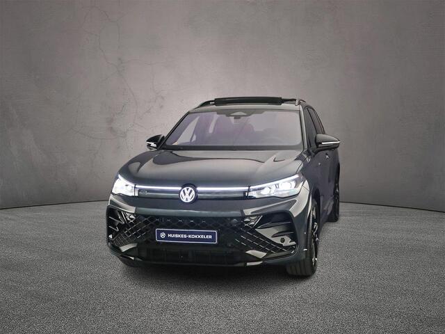 Volkswagen TIGUAN 1.5 eHybrid R-Line Edition 272pk DSG Automaat, Trekhaak, Panoramadak, Lederen bekleding, Harman Kardon, 360 camera, Stoelverwarming, Stuurverwarming, Navigatie, App-connect, Matrix LED-koplampen