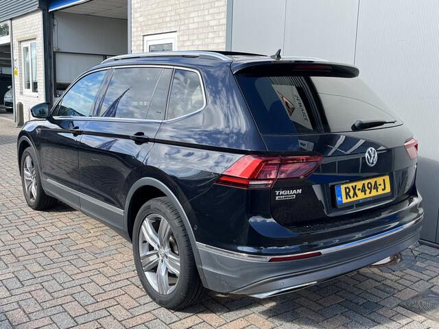 Volkswagen TIGUAN Allspace 1.4 TSI Highline 7p. / AUTOMAAT/ PANO/ TREKHAAK/ 360 CAMERA/ LEDER/ MEMORY SEATS/ HEAD-UP/ DODE HOEK/ LED PLUS/ KEYLESS/ DIGITAL DASHBOARD/ STOELVERWARM./ KEYLESS/ ADAPT. CRUISE/ APP CONNECT/ NAVI/ CLIMA/ DAB