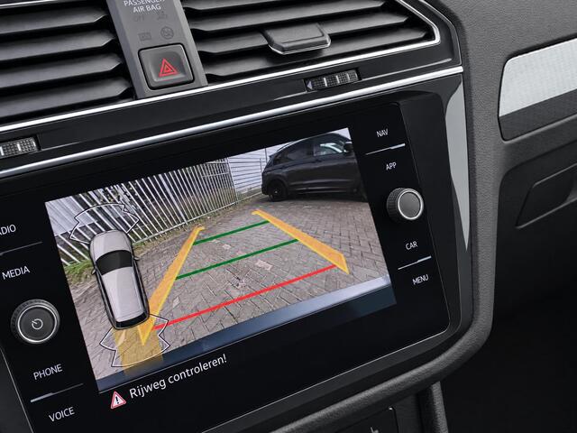Volkswagen TIGUAN 1.5TSI/150PK Life Business · Navigatie · Stoelverwarming · Apple/Android Car Play · Camera + Parkeersensoren · Garantie t/m 15-02-2027 of 100000km.