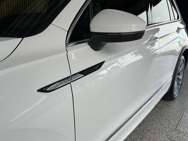 Volkswagen TIGUAN 1.5 TSI R-Line Trekhaak | Panodak | IQ LED
