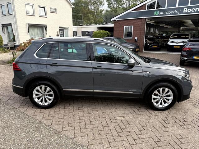 Volkswagen TIGUAN 1.5 TSI Life Business Winterpakket, Trekhaak, Camera