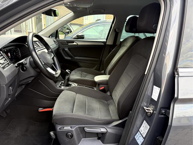 Volkswagen TIGUAN 1.5 TSI Life Business Winterpakket, Trekhaak, Camera
