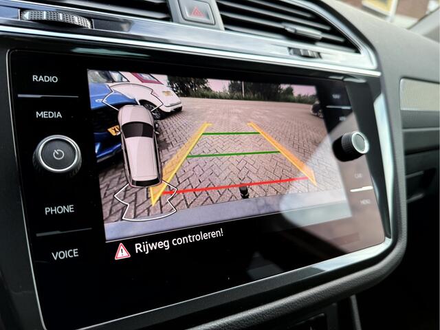 Volkswagen TIGUAN 1.5 TSI Life Business Winterpakket, Trekhaak, Camera