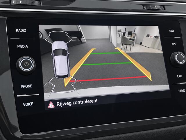Volkswagen TIGUAN 1.4 TSI 245pk DSG eHybrid Elegance · Panoramadak · Camera · Park Assist · Apple/Android Car Play · Navigatie · 18'' Inch ·