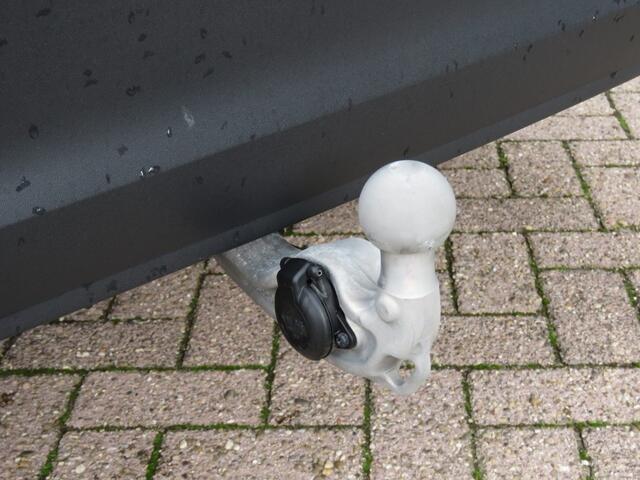 Volkswagen TIGUAN 1.5 eHybrid 204pk ENERGY / 360 Camera / Trekhaak / Elec.klep / Stoelenstuurverw. / BOVAG garantie