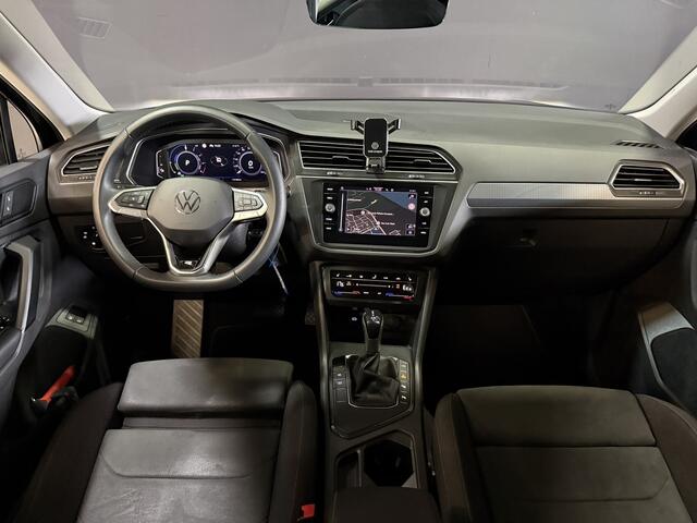 Volkswagen TIGUAN 1.4 TSI eHybrid R-Line Business+ | Camera | Stoelverwarming | Dodehoeksensoren