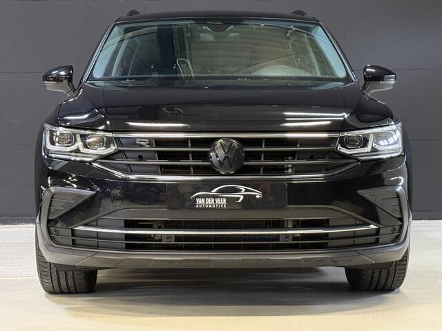 Volkswagen TIGUAN 1.4 TSI eHybrid R-Line Business+ | Camera | Stoelverwarming | Dodehoeksensoren