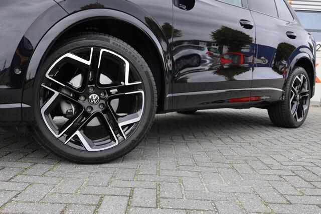 Volkswagen TIGUAN 1.5 eTSI DSG R-Line Black st 150pk /Panodak/ 360gr. camera/20 Inch LM/Matrix LED/Trekh wegkl/Navi