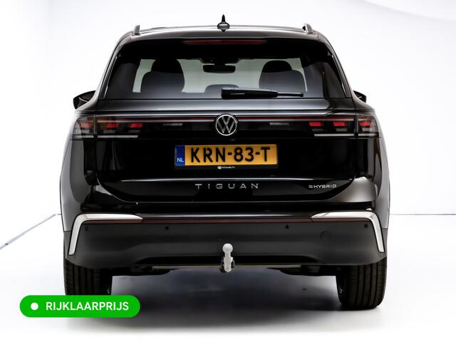 Volkswagen TIGUAN 1.5 eHybrid Elegance Business 204 PK | Panodak | Elec. Trekhaak | Stoel- & Stuurverw. | Massagestoelen | 20 inch Head-Up, Ergo active stoel, Extra All Season Wielenset