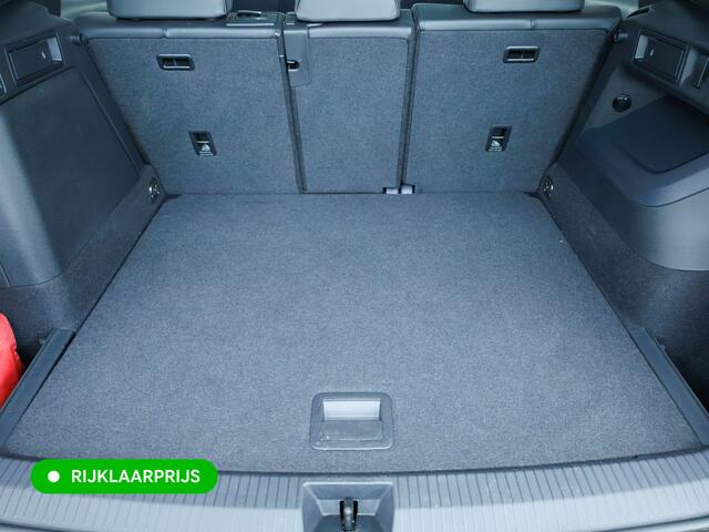 Volkswagen TIGUAN 1.5 eHybrid Elegance Business 204 PK | Panodak | Elec. Trekhaak | Stoel- & Stuurverw. | Massagestoelen | 20 inch Head-Up, Ergo active stoel, Extra All Season Wielenset