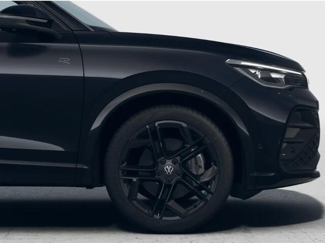 Volkswagen TIGUAN R-Line Edition 1.5 eHybrid 272 PK 6 versn. DSG · Black Style Pakket · Interieur Style Pakket · Trekhaak inklapbaar, met elektrische ontgrendeling, incl. Trailer Assist ·