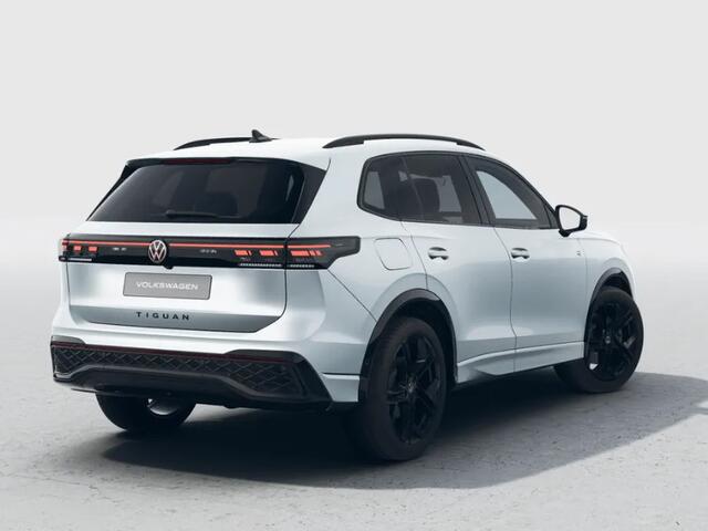 Volkswagen TIGUAN R-Line Edition 1.5 eHybrid 272 PK 6 versn. DSG · Black Style Pakket · Comfort Pakket Plus · Trekhaak inklapbaar, met elektrische ontgrendeling, incl. aanhangermanoeuvreerhulp Trailer Assist ·