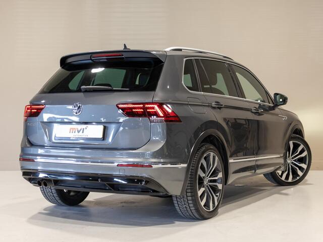 Volkswagen TIGUAN 1.5 TSI ACT R-Line / 150pk / Panorama dak / Trekhaak / Achteruitrij camera / NAP / Dealer onderhouden /