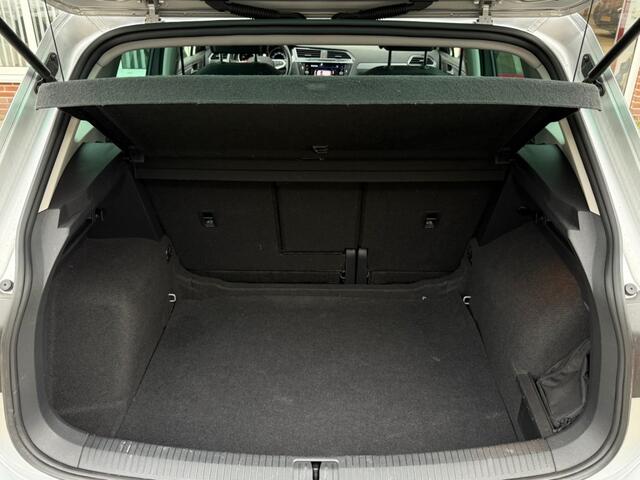 Volkswagen TIGUAN 1.5 TSI Life Orgineel NL I Stoelverwarming I Trekhaak I Adaptive Cruise I Volledig onderhouden