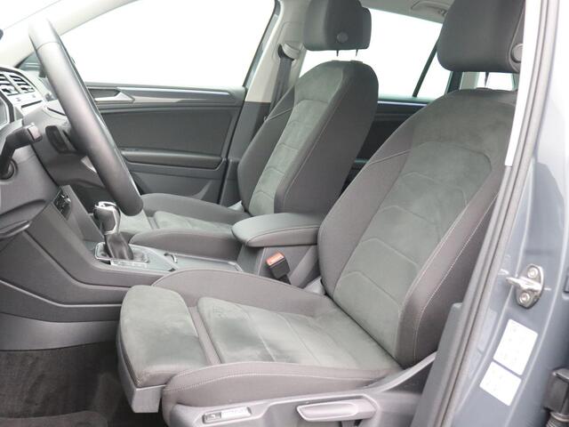 Volkswagen TIGUAN 1.4 TSI eHybrid Elegance 245PK DSG Trekhaak, Koplamp Matrix LED Verlichting, Stoelverwarming, Achteruitrijcamera, Side Assist, 19" LM Velgen, Elektr. Achterklep