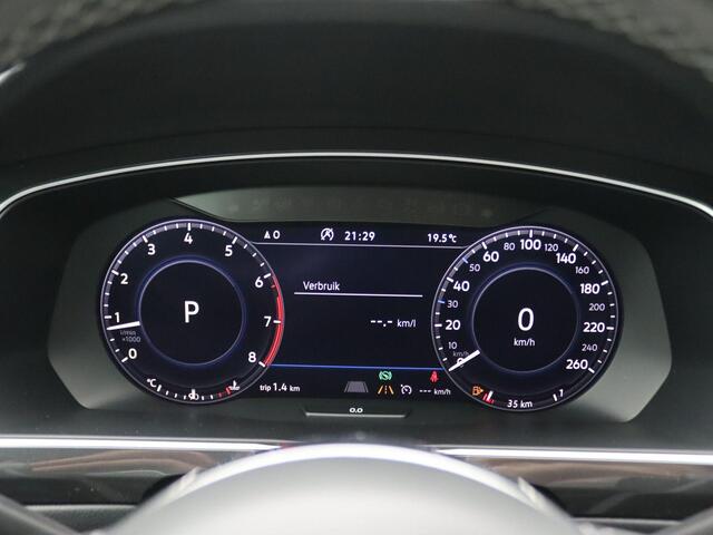 Volkswagen TIGUAN 1.4 TSI 4Motion Highline R-line 150PK DSG Panoramadak, Achteruitrijcamera, 19" LM Velgen, Stoelverwarming, Discover Pro Navi, Virtual Cockpit,