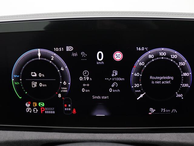 Volkswagen TIGUAN 1.5 eHybrid R-Line Edition Panoramadak, Trekhaak, Black Style, Head-Up Display, 360gr. Camera, Harman Kardon Audio, Keyless, Side Assist, Elektr. Achterklep, Matrix LED Verlichting