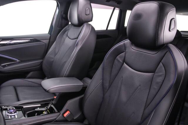 Volkswagen TIGUAN 1.5 eHybrid R-Line Edition 272pk DSG Automaat, Trekhaak, Panoramadak, Lederen bekleding, Harman Kardon, 360 camera, Adaptive cruise control, Dodehoeksensoren, Matrix LED koplampen, App-connect, Navigatie, Elektrische achterklep