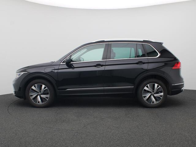 Volkswagen TIGUAN 1.4 TSI eHybrid Elegance 245PK DSG SOH 90,93%, Trekhaak, Achteruitrijcamera, Stoel-stuurverwarming, 18" LM Velgen, Elektr. Achterklep