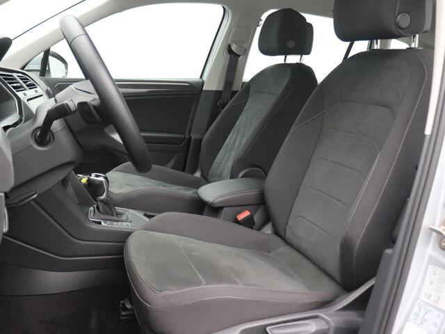Volkswagen TIGUAN 1.4 TSI eHybrid Elegance 245PK DSG Trekhaak, Achteruitrijcamera, Matrix-led, Side Assist, Verkeerstekenherkenning, Stoel & Stuurverwarming,