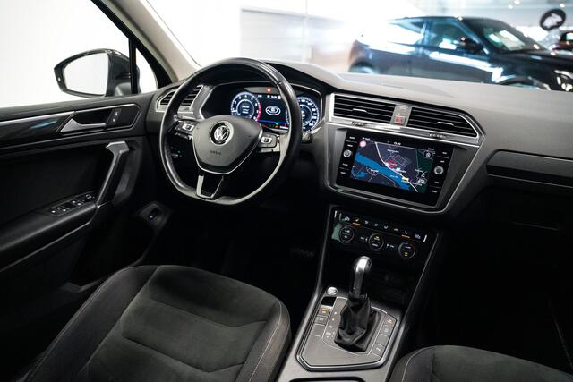 Volkswagen TIGUAN 1.4 TSI ACT R-Line|Trekhaak|Virtual|LED|Stoelverwarming|Navi