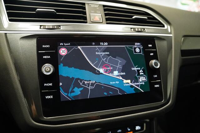 Volkswagen TIGUAN 1.4 TSI ACT R-Line|Trekhaak|Virtual|LED|Stoelverwarming|Navi