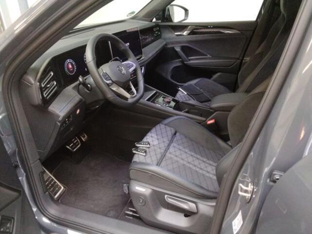 Volkswagen TIGUAN 1.5 eHybrid 204pk DSG R-Line / Panoramadak / Trekhaak / 360 Camera / HD Matrix Led
