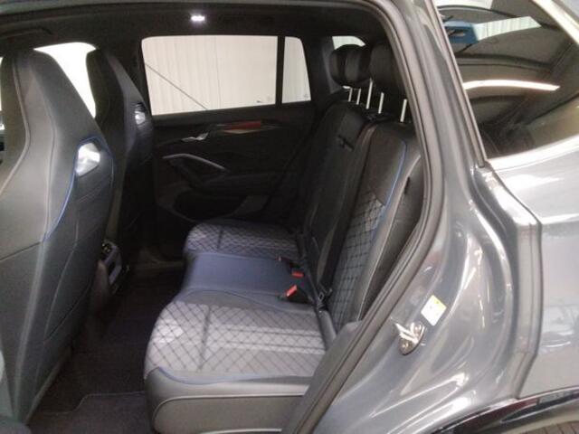Volkswagen TIGUAN 1.5 eHybrid 204pk DSG R-Line / Panoramadak / Trekhaak / 360 Camera / HD Matrix Led