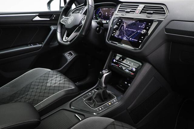 Volkswagen TIGUAN 1.4 TSI eHybrid R-Line Business+ | PANORAMADAK | DAB | DRAADLOZE LADER | CAMERA | TREKHAAK