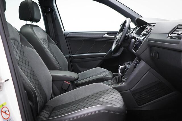 Volkswagen TIGUAN 1.4 TSI eHybrid R-Line Business+ | PANORAMADAK | DAB | DRAADLOZE LADER | CAMERA | TREKHAAK