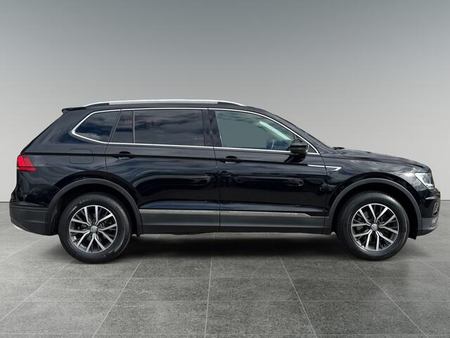 Volkswagen TIGUAN Allspace 1.4 150pk TSI Comfortline Business 7p. Panoramadak | Trekhaak | Stoelverwarming