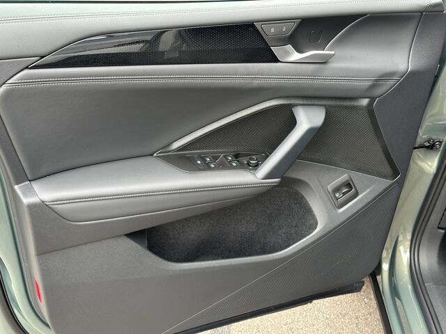 Volkswagen TIGUAN 1.5 eHybrid 204pk Life | Trekhaak | 360 Camera | Navigatie | Carplay | Adaptieve Cruise | Rijklaar incl. verlengde garantie