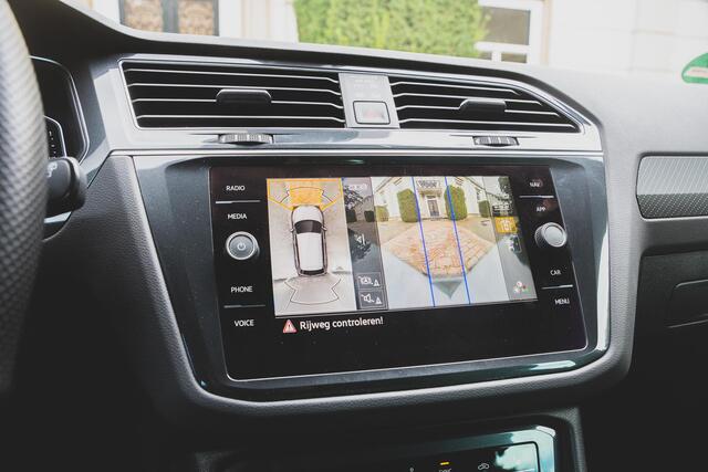Volkswagen TIGUAN 1.4 TSI eHybrid R-Line Business+ TREKHAAK | PANO | 360 CAM | HUD | 1E EIGN