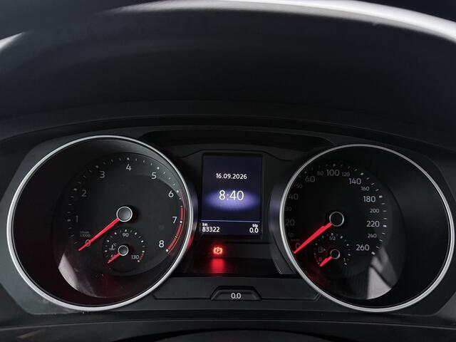 Volkswagen TIGUAN 1.5 TSI ACT Highline | Trekhaak | Stoelverwarming | Navigatie |