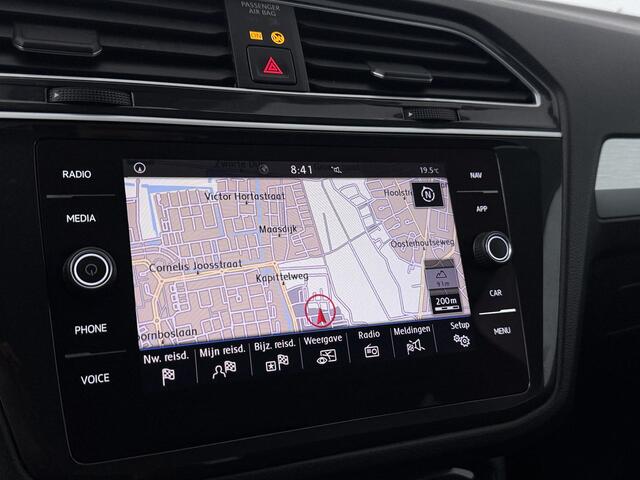 Volkswagen TIGUAN 1.5 TSI ACT Highline | Trekhaak | Stoelverwarming | Navigatie |