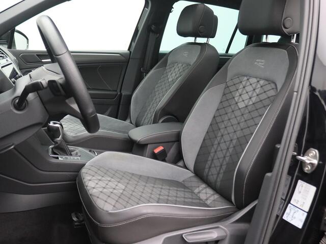 Volkswagen TIGUAN 1.4 TSI eHybrid R-Line Business Panoramadak, Achteruitrijcamera, Side Assist, Keyless, Matrix LED Verlichting, 19" LM Velgen, Elektr. Achterklep, Stoel-Stuurverwarming