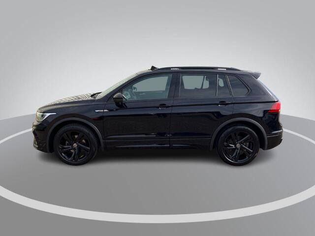 Volkswagen TIGUAN 1.5TSI/150PK R-Line Black Style DSG · Panoramadak · Apple/Android Car Play · Stoel- & stuurverwarming