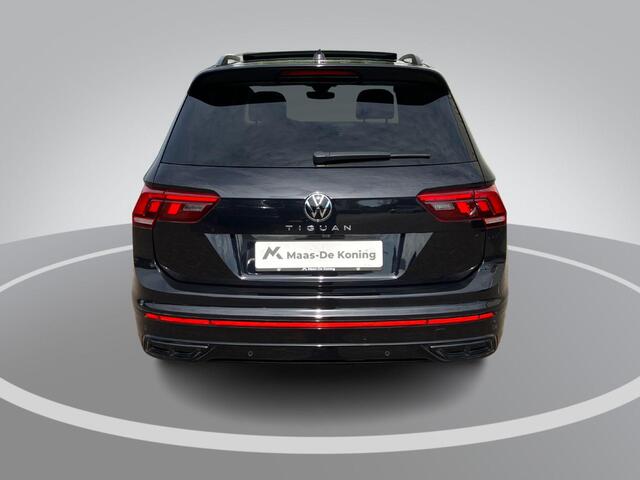 Volkswagen TIGUAN 1.5TSI/150PK R-Line Black Style DSG · Panoramadak · Apple/Android Car Play · Stoel- & stuurverwarming