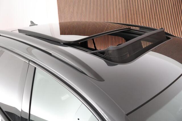 Volkswagen TIGUAN 1.5 204pk eHybrid R-Line Edition Black Style Trekhaak 360Camera Keyless Massage Panoramadak Navigatie