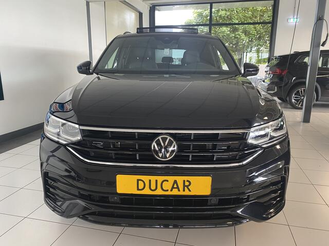 Volkswagen TIGUAN 1.4 TSI eHybrid R-Line Business+Black style Panoramadak / Trekhaak /Carplay/ Leer