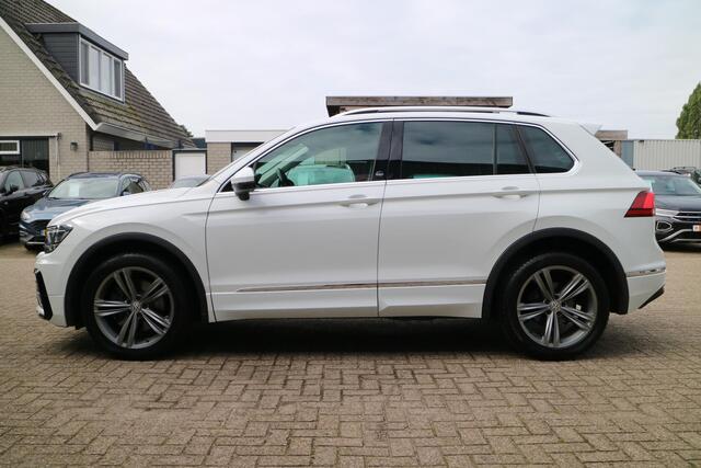 Volkswagen TIGUAN 2.0 TSI 4Motion Highline Business R | Automaat | Trekhaak! | Carplay |