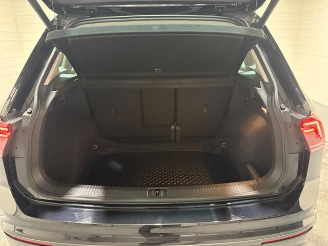 Volkswagen TIGUAN 1.4 TSI ACT Comfortline Business, Org NL auto, Lage km stand, Nieuwstaat, Clima, Cruise, 18 inch, Led, Apple carplay