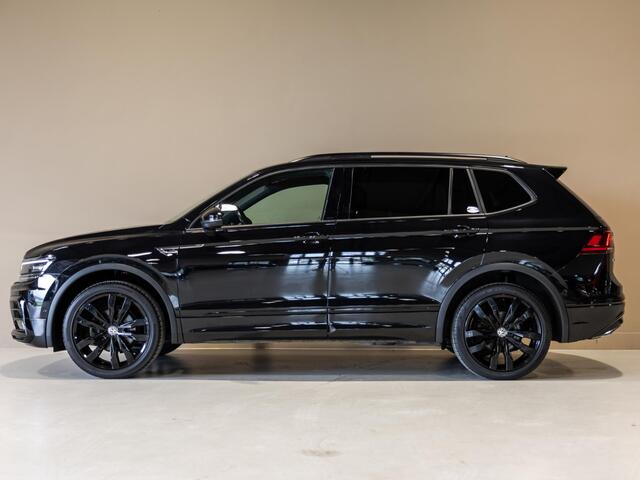 Volkswagen TIGUAN Allspace 1.5 TSI 2x R-Line Blackstyle / 150pk / Panorama dak / Rondomzicht camera / Stoelverwarming / Leder /