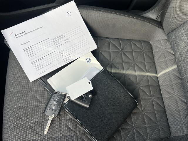 Volkswagen TIGUAN 1.5 TSI Life Business | Nieuw Binnen | Navigatie | Adaptief Cruise | Stoel/Stuur Ver. | Trekhaak